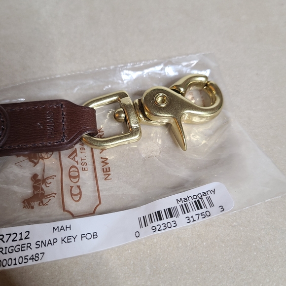Vintage Coach Leather Clip-on Keychain - Picture 6 of 6